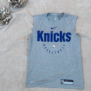 🏀 NBA The Nike Tee DRI-FIT Basketball Athletic Cut Gray Knicks Basketball Tank S